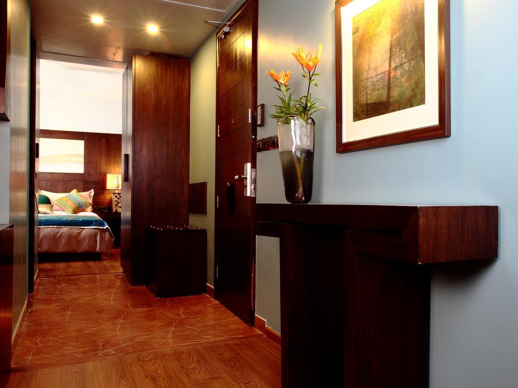 Hotel Justa Mg Road Bangalore Esterno foto